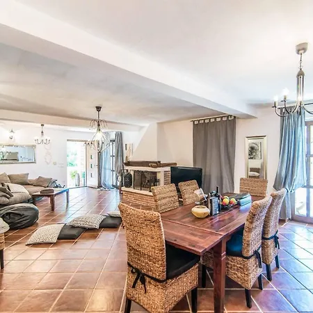 White Stone Villa Rajki